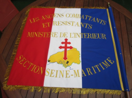 Drapeaux et mâts